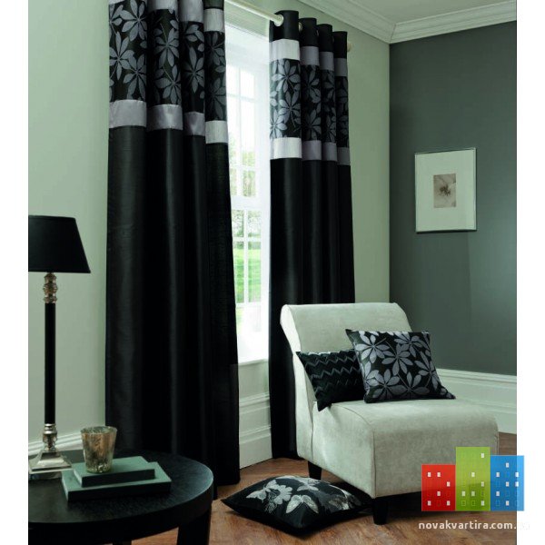 ivory_curtains_black_2.jpg