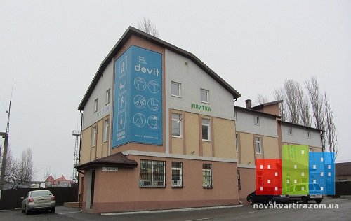 ofis travneva small.jpg
