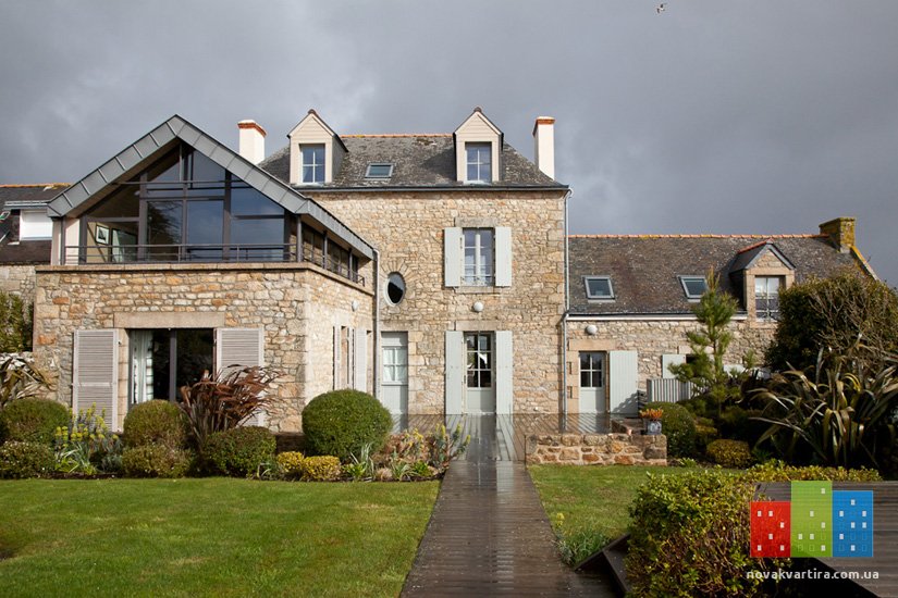 maison-dans-le-morbihan-exterieur.jpg