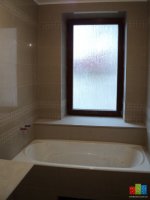 DSC03820-1.jpg